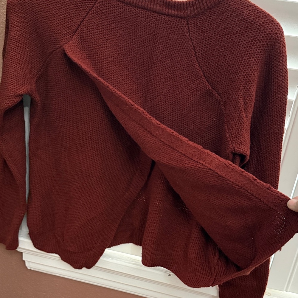 Split back deep Red Sweater - Picture 5 of 6
